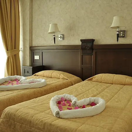 Sweet Hotel 3*